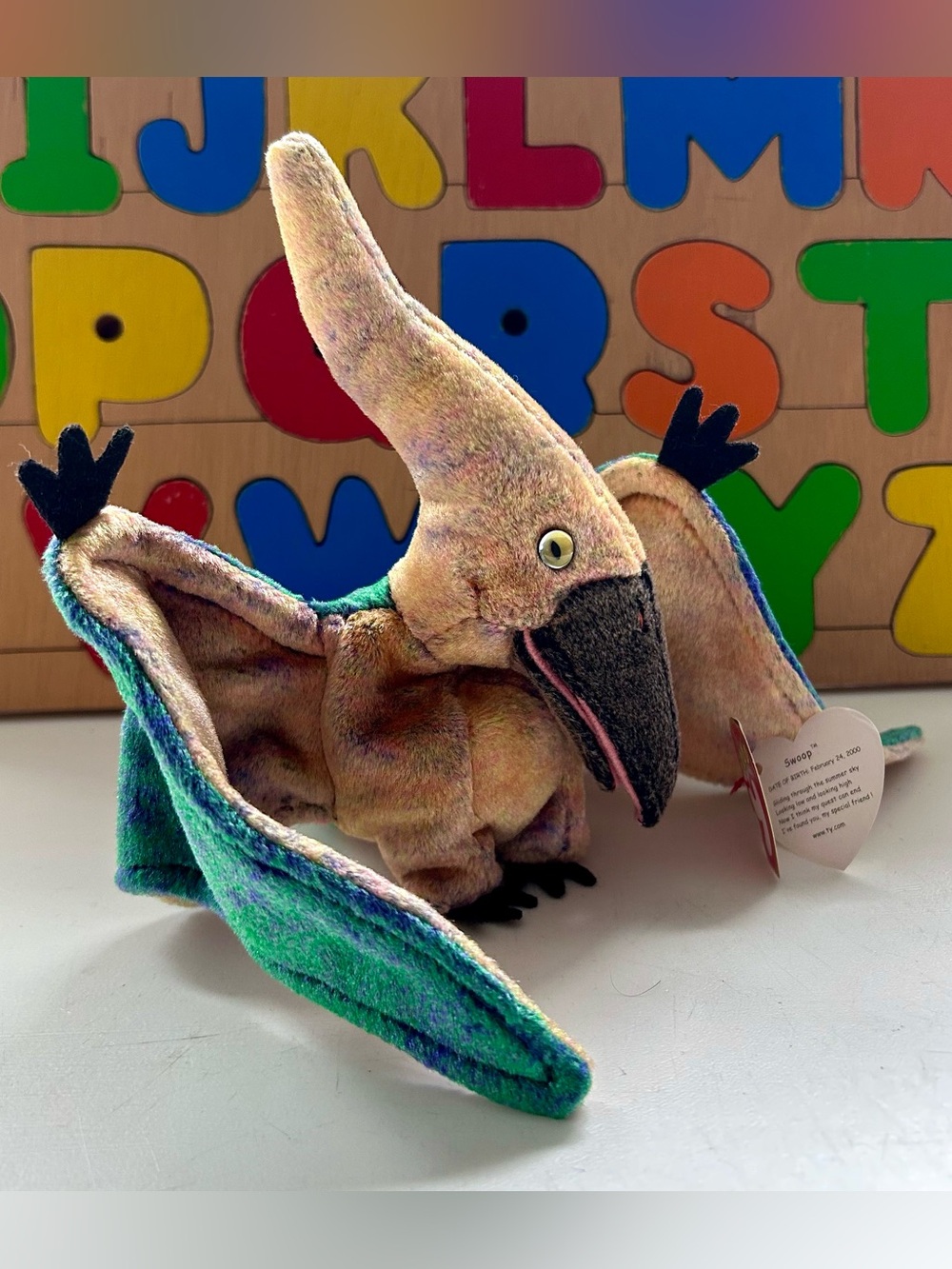 NWT Swoop the Pterodactyl Ty Beanie Baby 2000